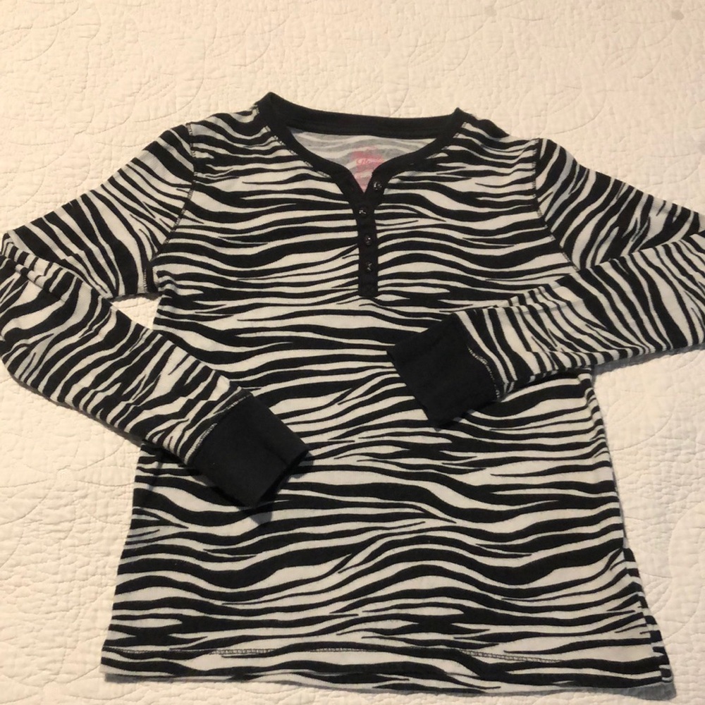 EUC Faded Glory Zebra shirt